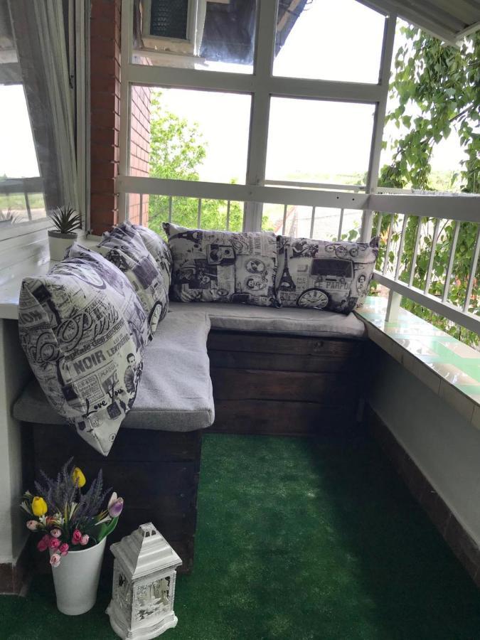 Apartman Studio Pavle I Petra 스렘스키카를로브치 외부 사진